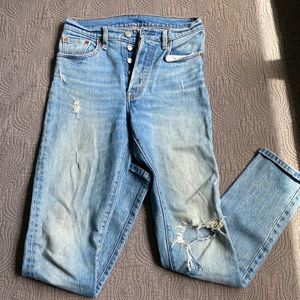 Levi’s 501 Light Washed Skinny Jeans